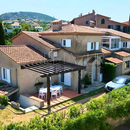 Casa vacanze Avec Piscine, Jardin, Proche - Palmazur *