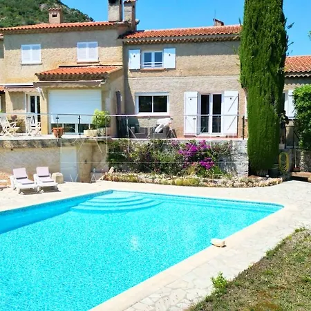 Avec Piscine, Jardin, Proche - Palmazur *